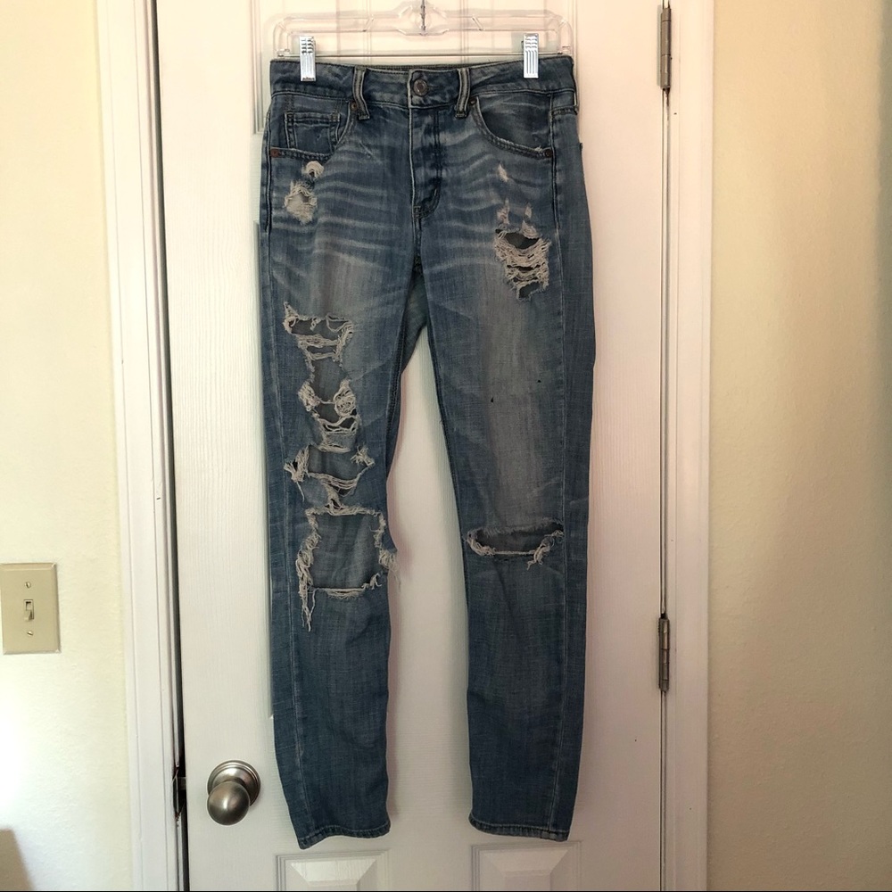 American Eagle Tomgirl jeans